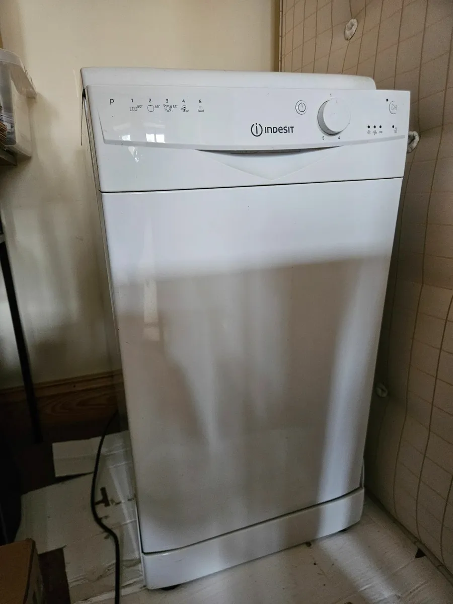 Indesit Slimline Dishwasher - Image 1