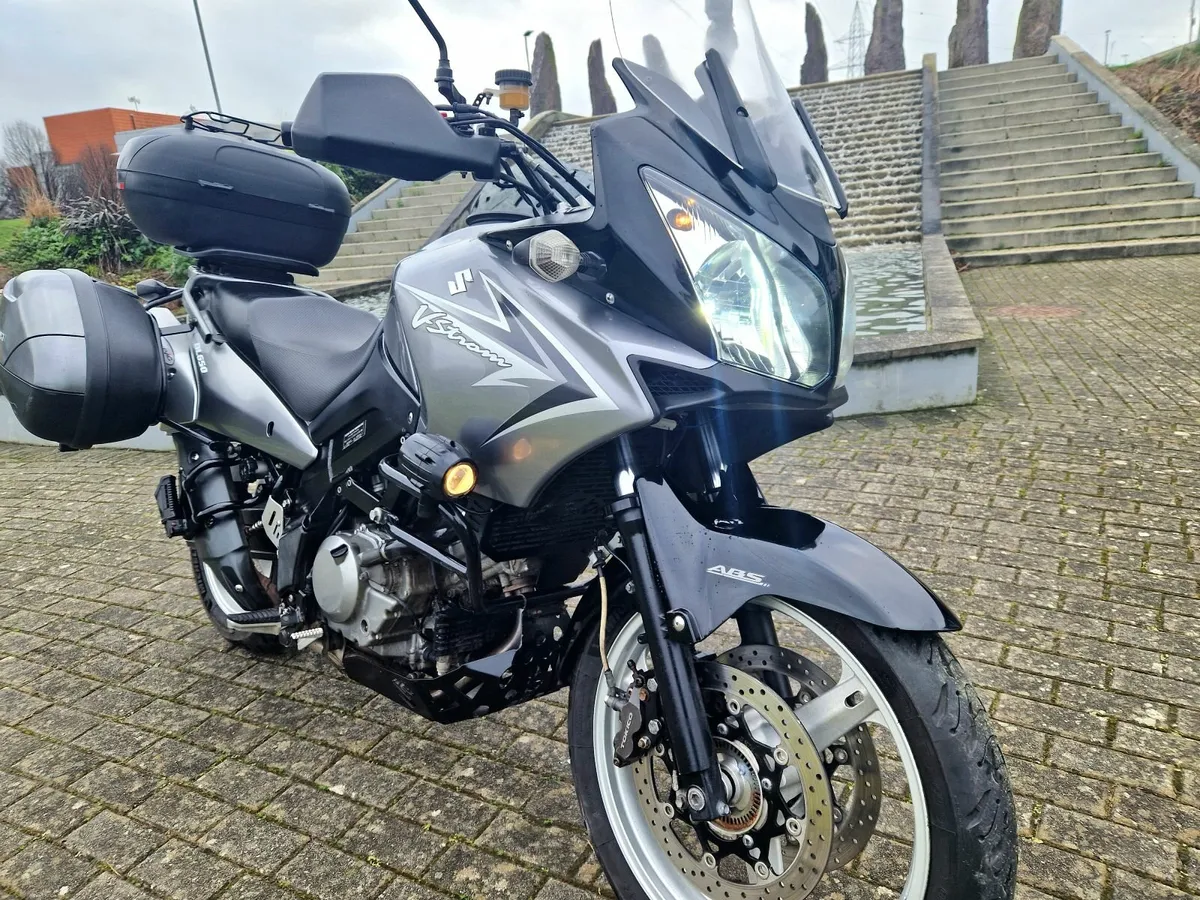 Suzuki v strom 650 ~ 2010 - Image 1