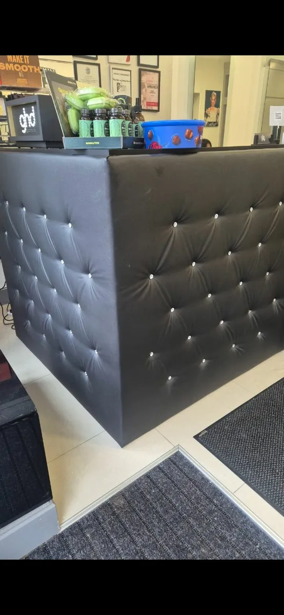 Hair salon beauty Reception desk - Image 1