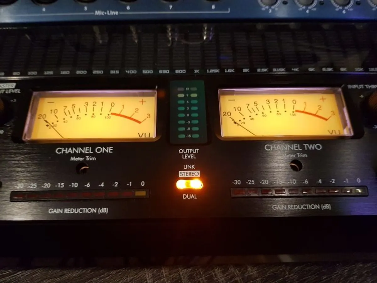 Art Pro Vla Ii - Image 2