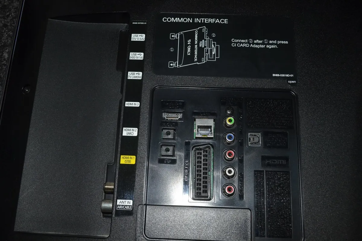 Samsung 46-inch Full HD Smart TV - Image 4