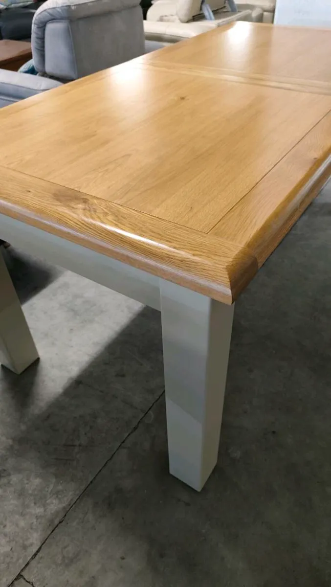 Extending Oak Dining Table Ex Display Like New - Image 2