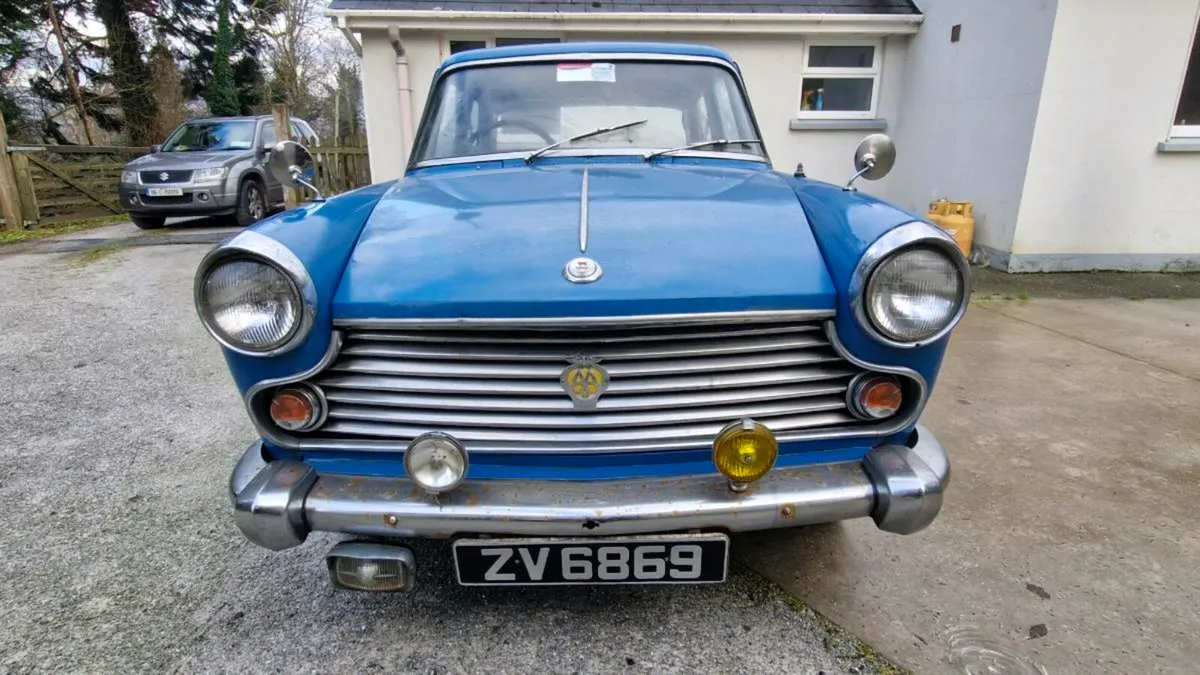 Morris Oxford - Image 1