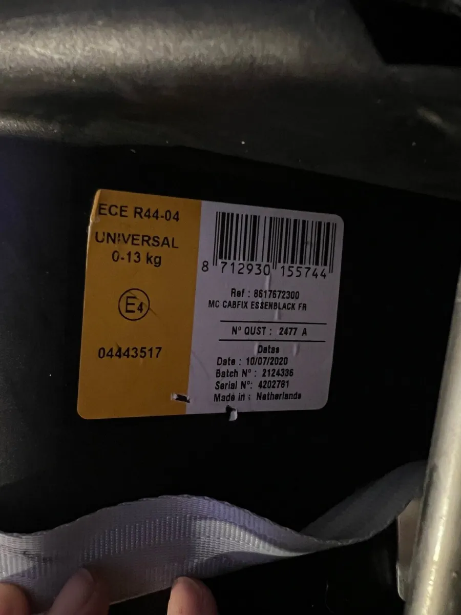 Maxi - Cosi Car seat with Isofix - Image 3