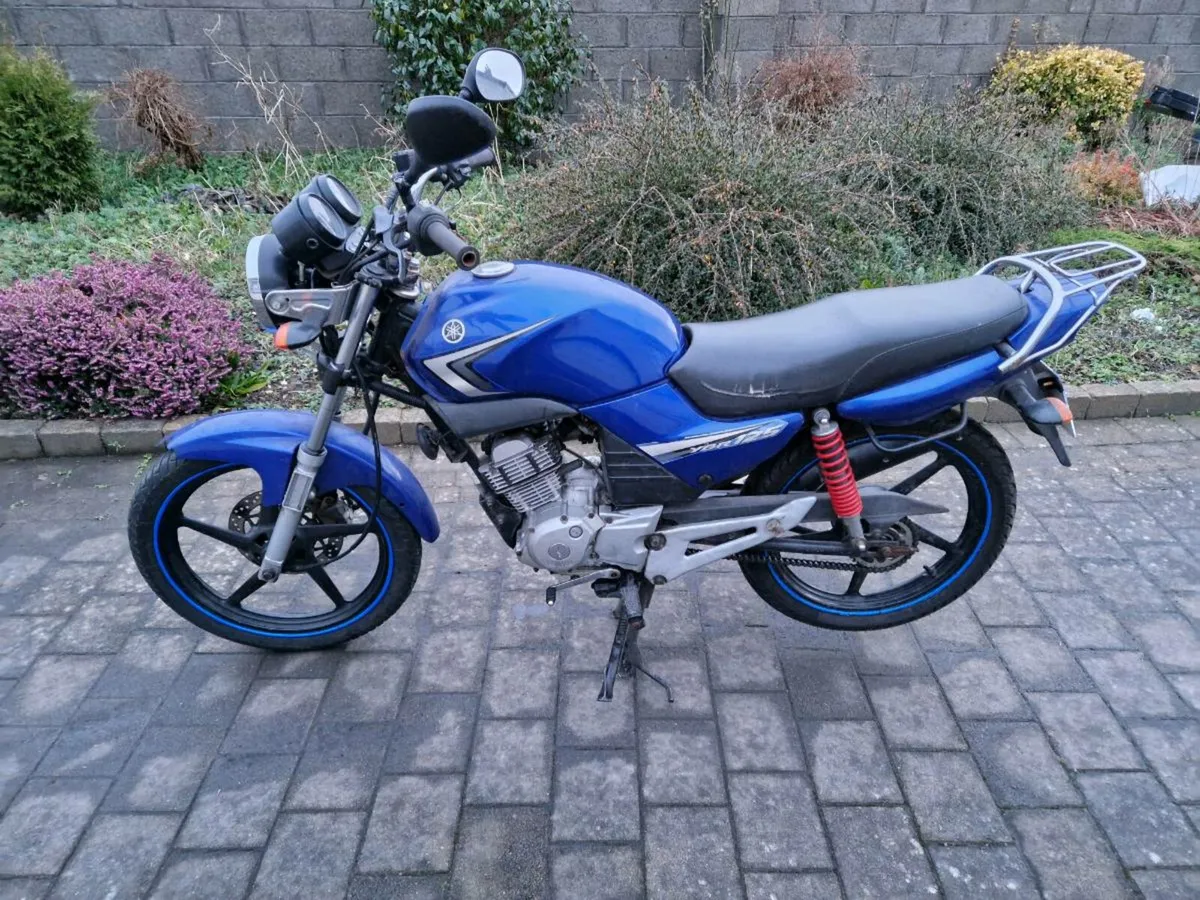 YAMAHA YBR 125 - Image 1