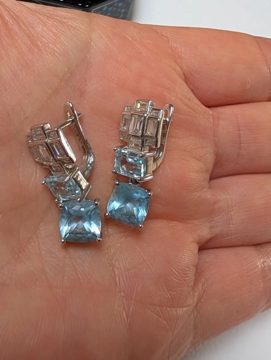 silver earrings - Image 3