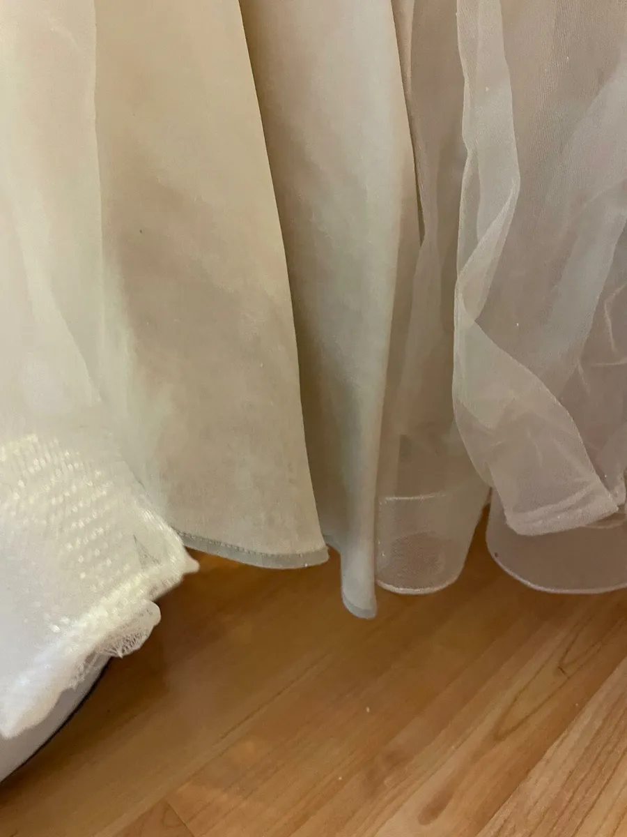 Champagne debs dress - Image 3