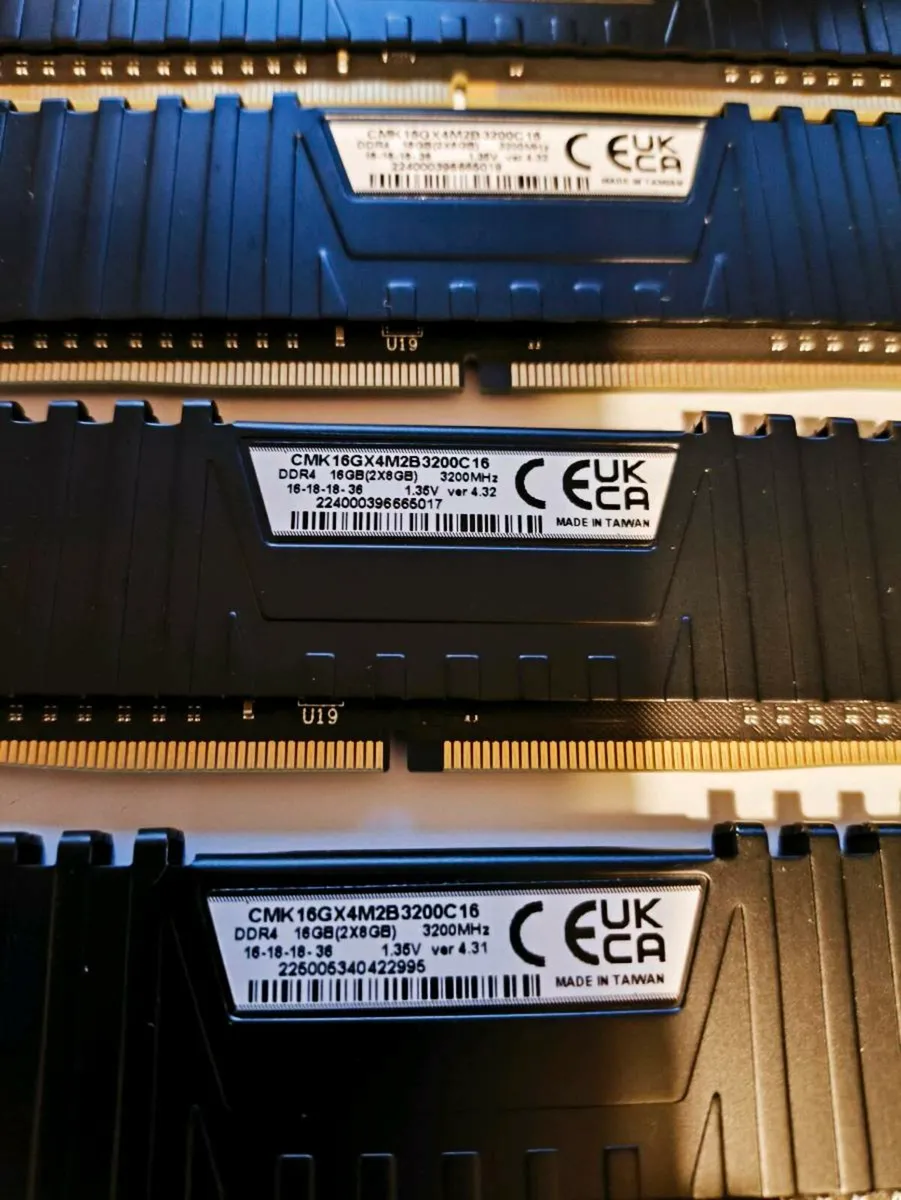 32GB DDR4 Ram . Corsair vengeance 3200Mhz - Image 2