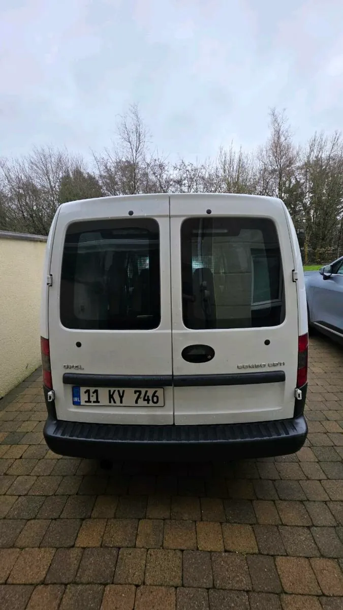 2011 Opel Combo 1.3 CDTI – Reliable Workhorse - Image 3