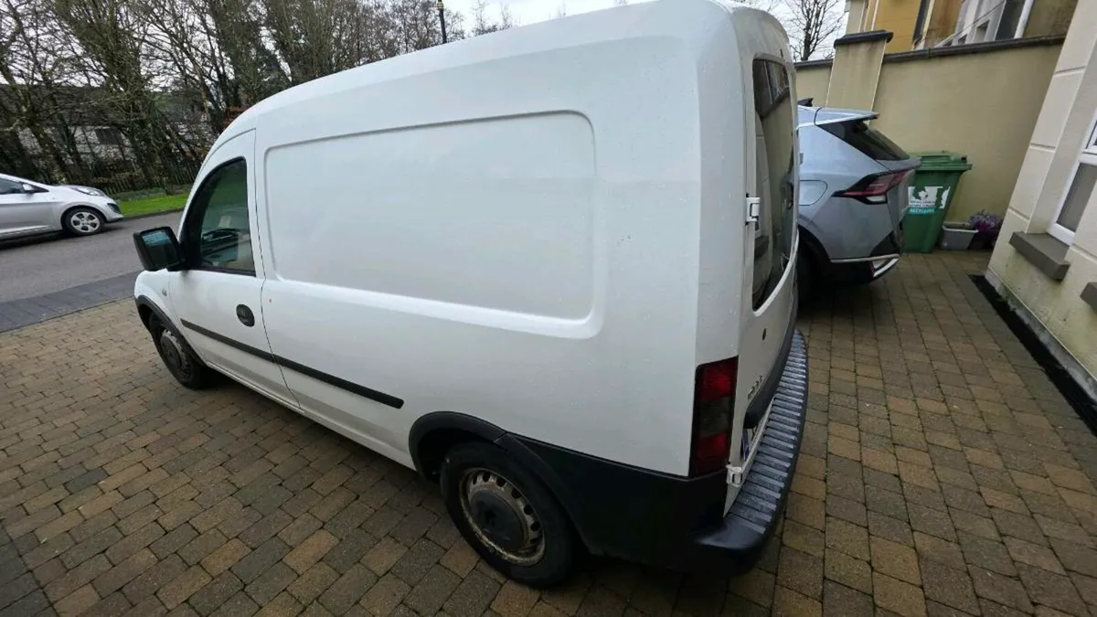 2011 Opel Combo 1.3 CDTI – Reliable Workhorse - Image 4