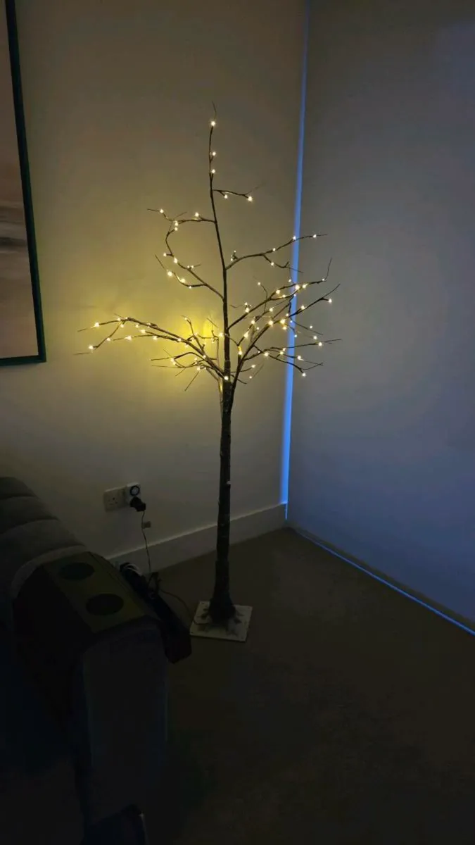 Internal prelit tree - Image 2