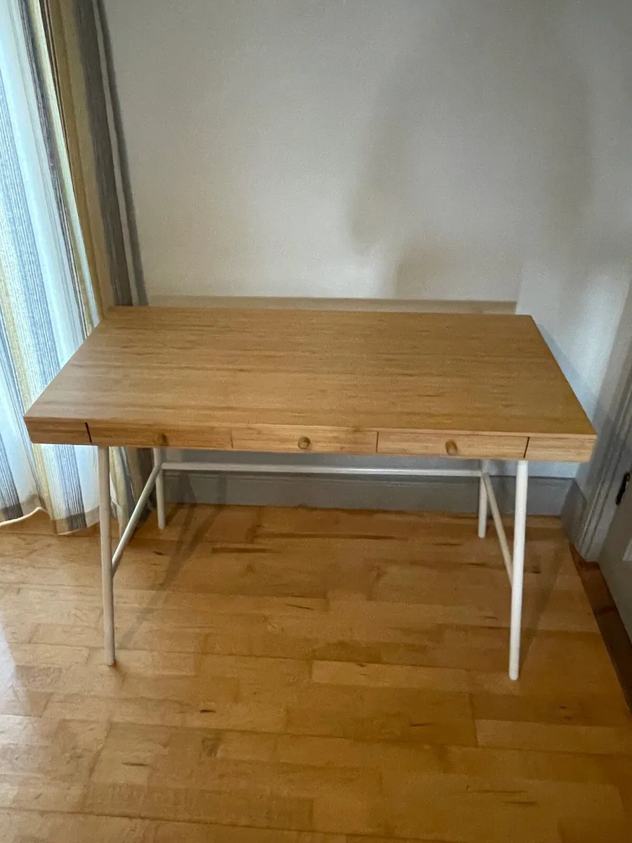 Office desk, office chair and floor protector - Image 3