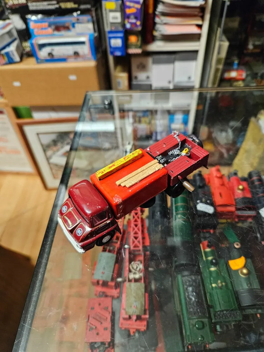 Corgi Circus Fair Ground Code3 Truck - Image 2