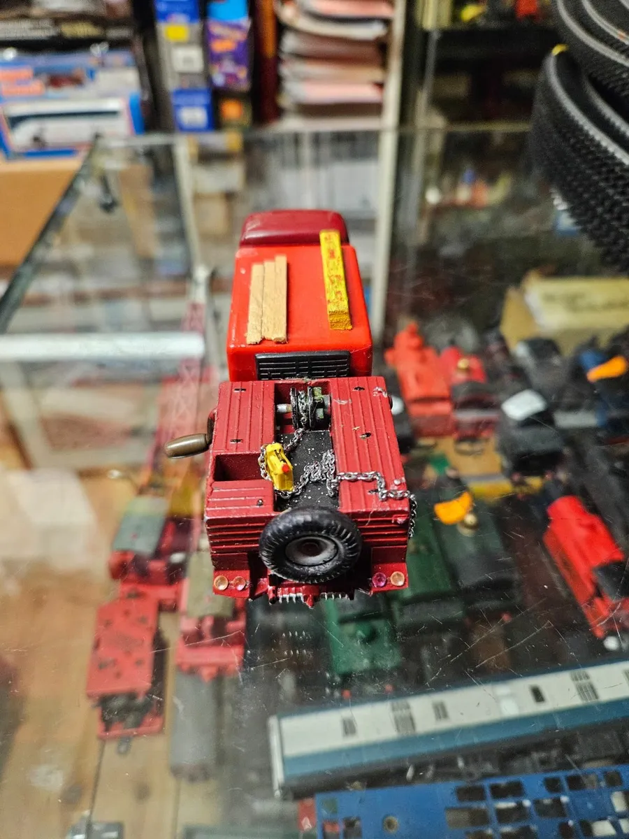 Corgi Circus Fair Ground Code3 Truck - Image 3