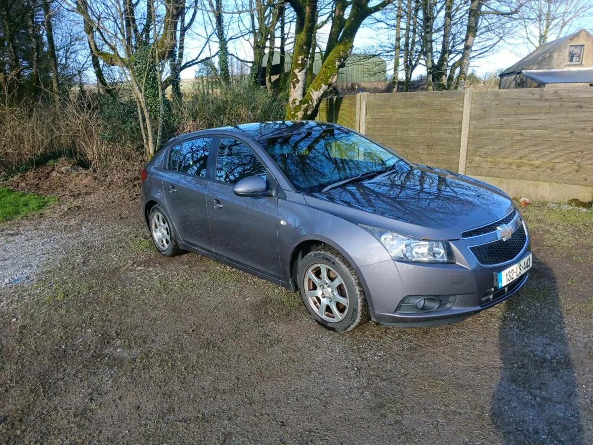 Chevrolet Cruze - Image 2