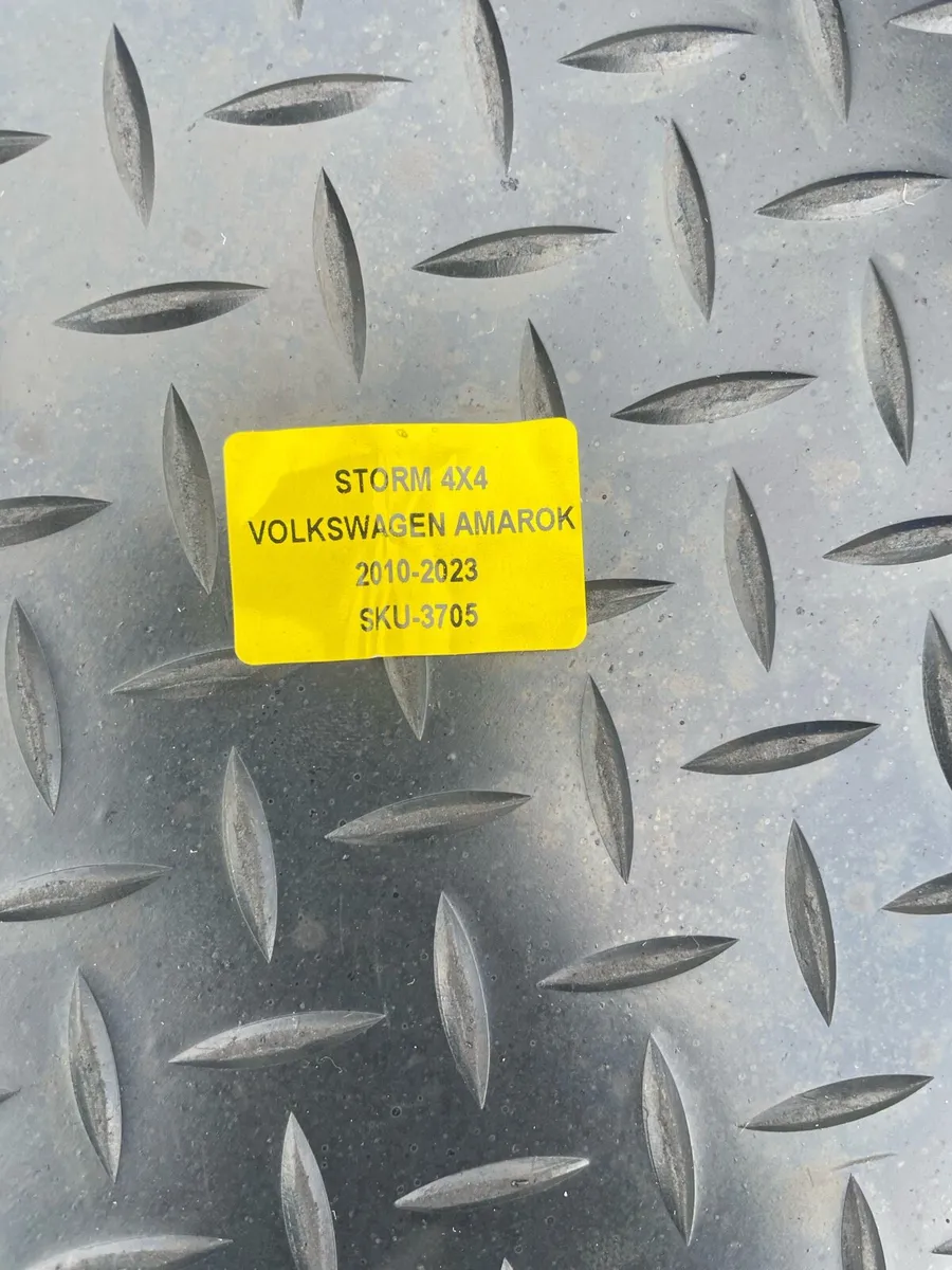 VW Amarok Rubber Bed Liner - Image 2