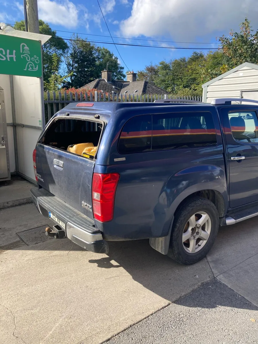 Izuzu Dmax Canopy - Image 1