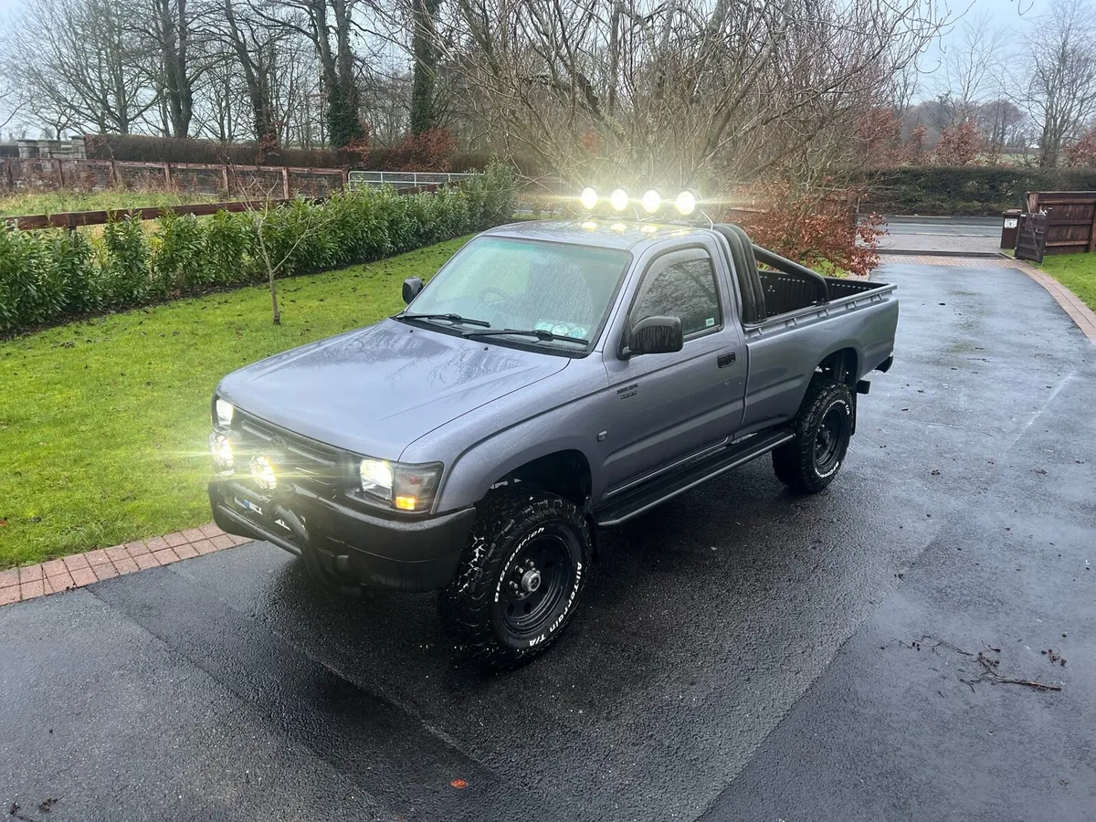 1999 HILUX Single Cab - Image 2