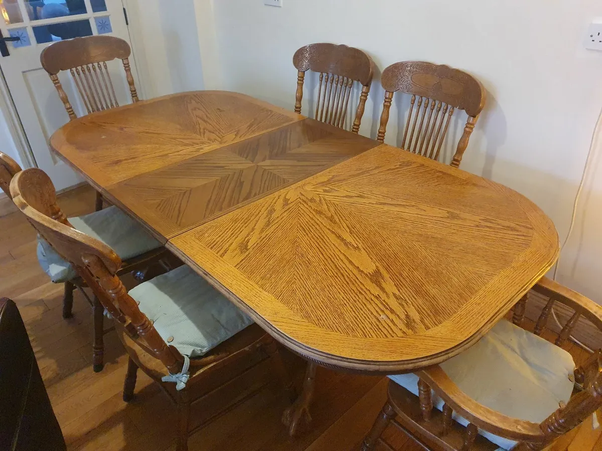 Kitchen table and 6 chairs - Image 3