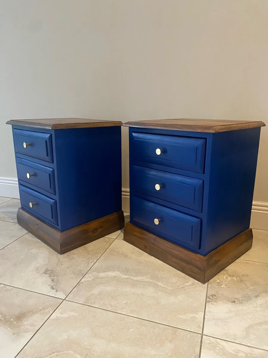 Bedside tables - Image 1