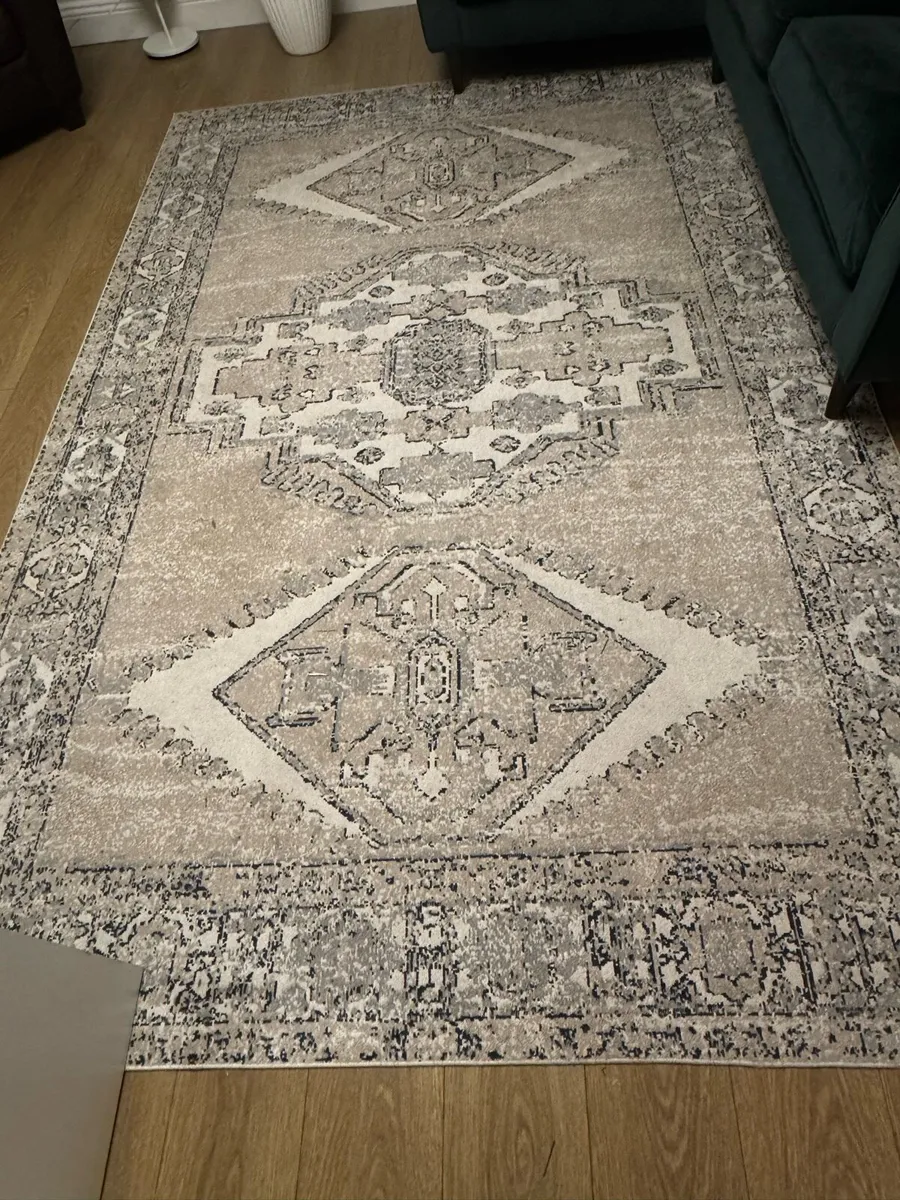 Large Modern Patterned Rug – 288 x 188 cm - Image 2