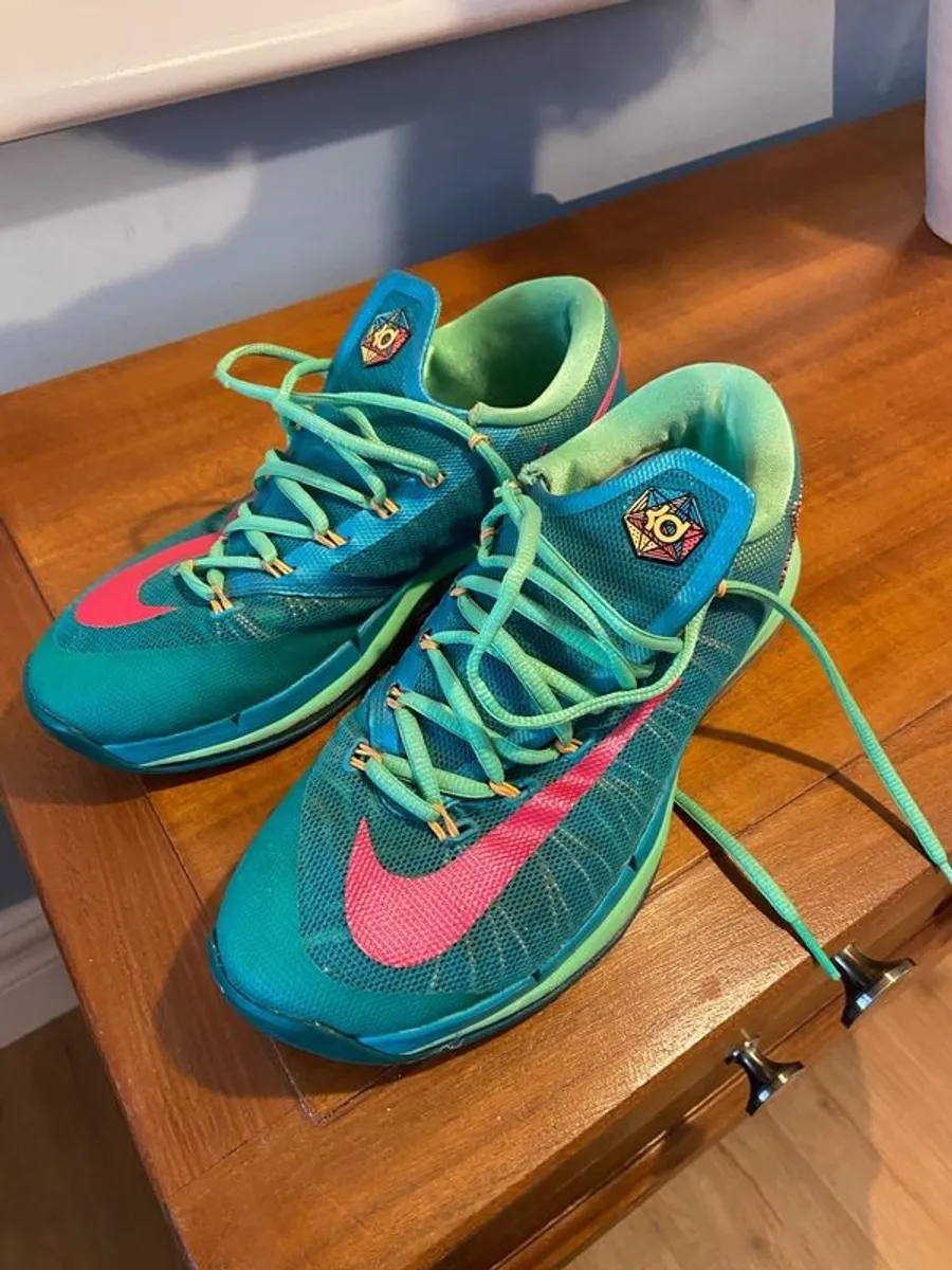 Trainers size 39/40 - Image 1