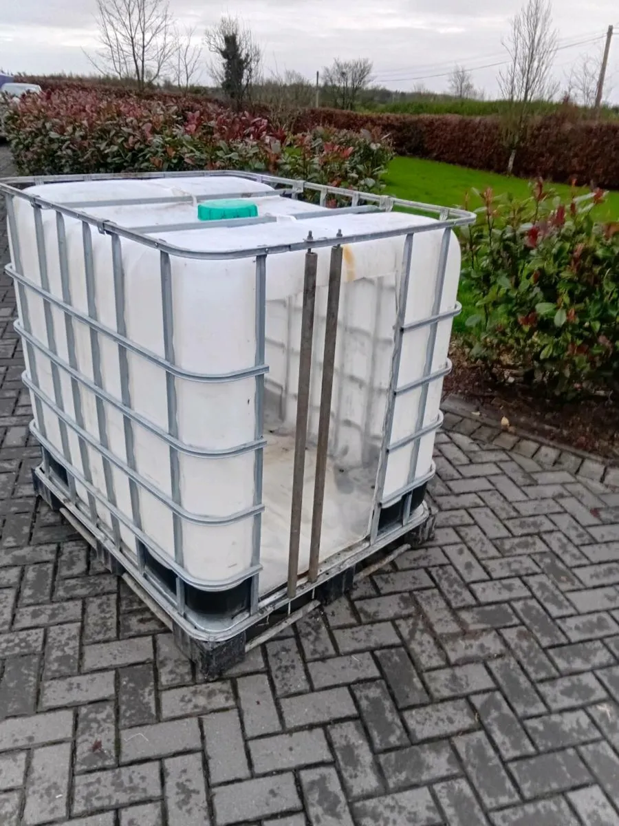 Calf hutch - Image 3