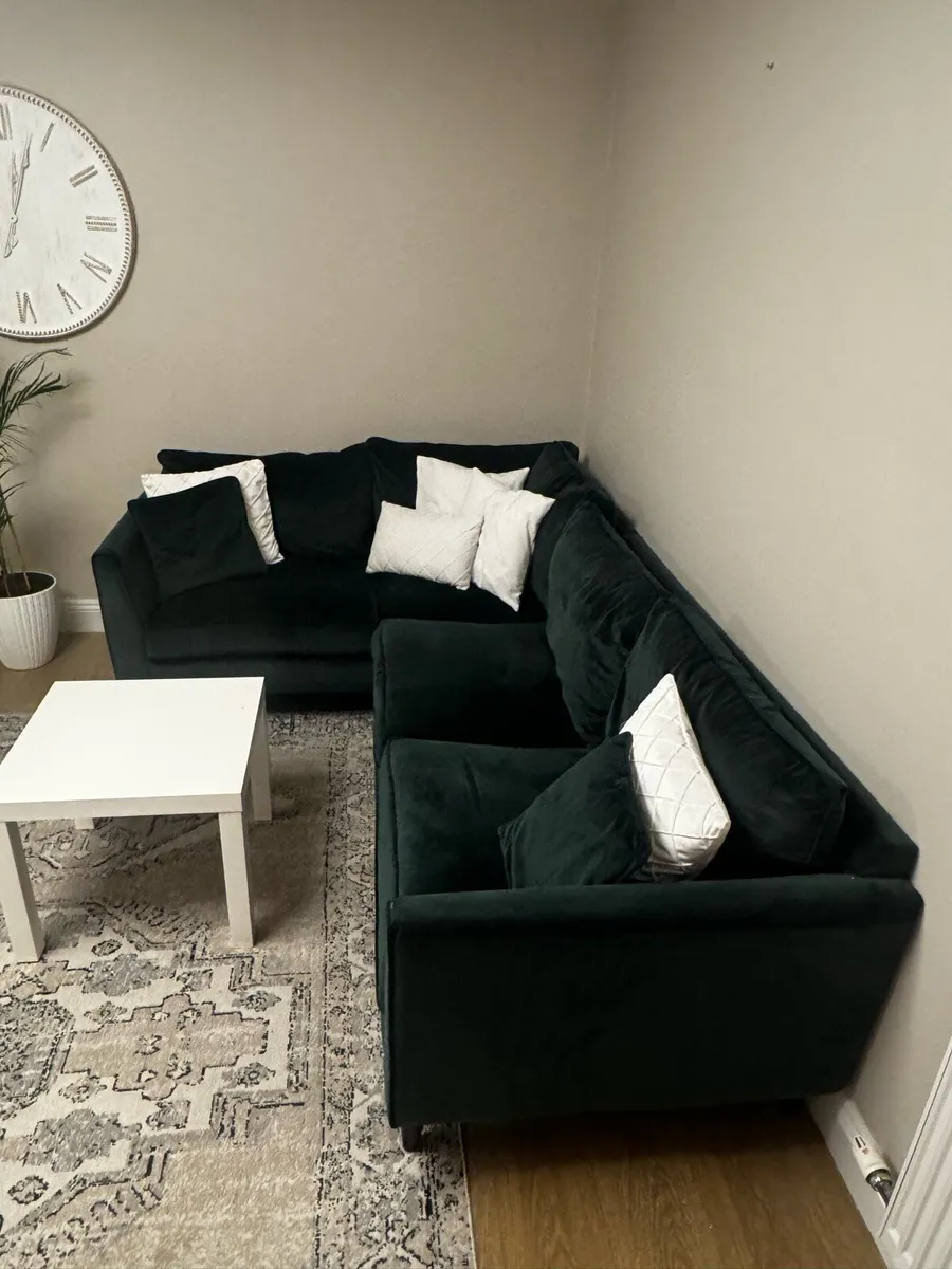 Green Velvet Corner Sofa – 250 x 170 cm - Image 3