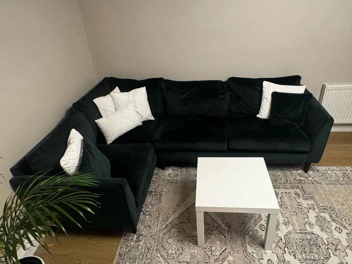 Green Velvet Corner Sofa – 250 x 170 cm - Image 4
