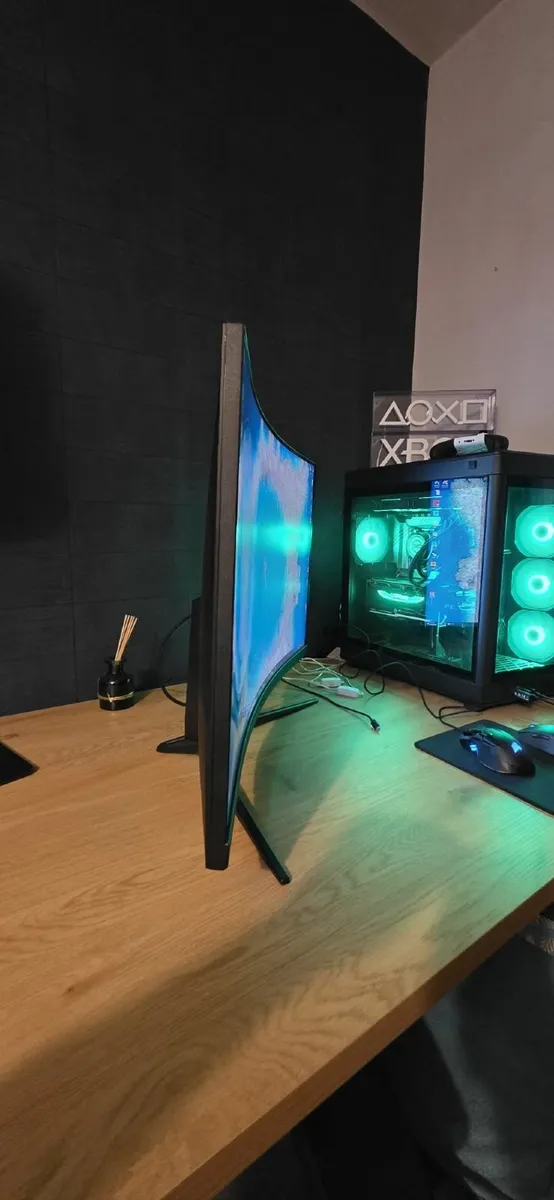 MSI G32CQ4 E2 31.5 Inch WQHD Curved Gaming - Image 4