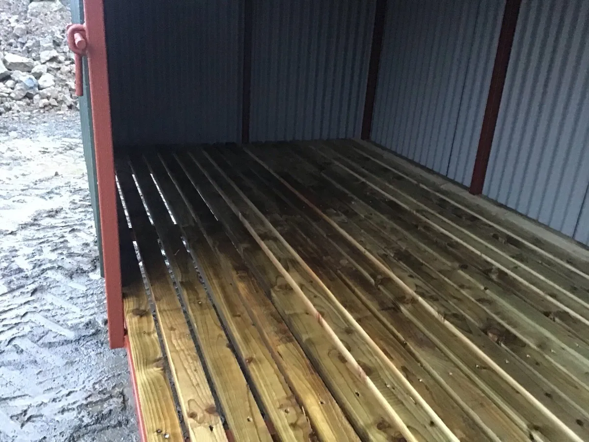 Calf huts  feed feed troughs bale feeders - Image 3