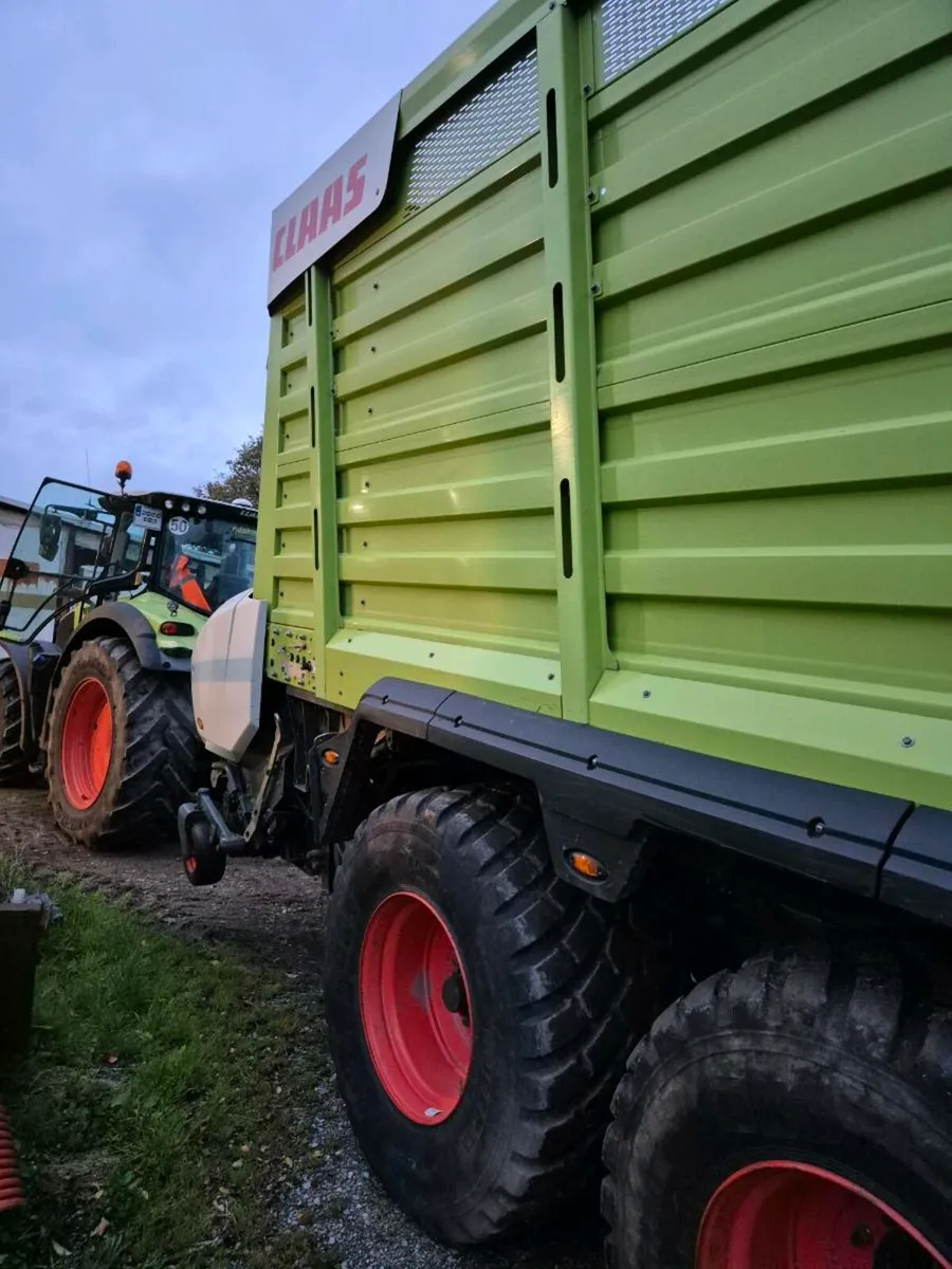 Claas cargos 8300 - Image 3