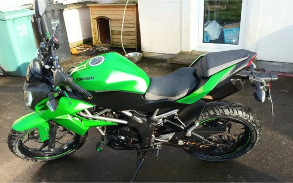 Kawasaki Z125 A1 - Image 4