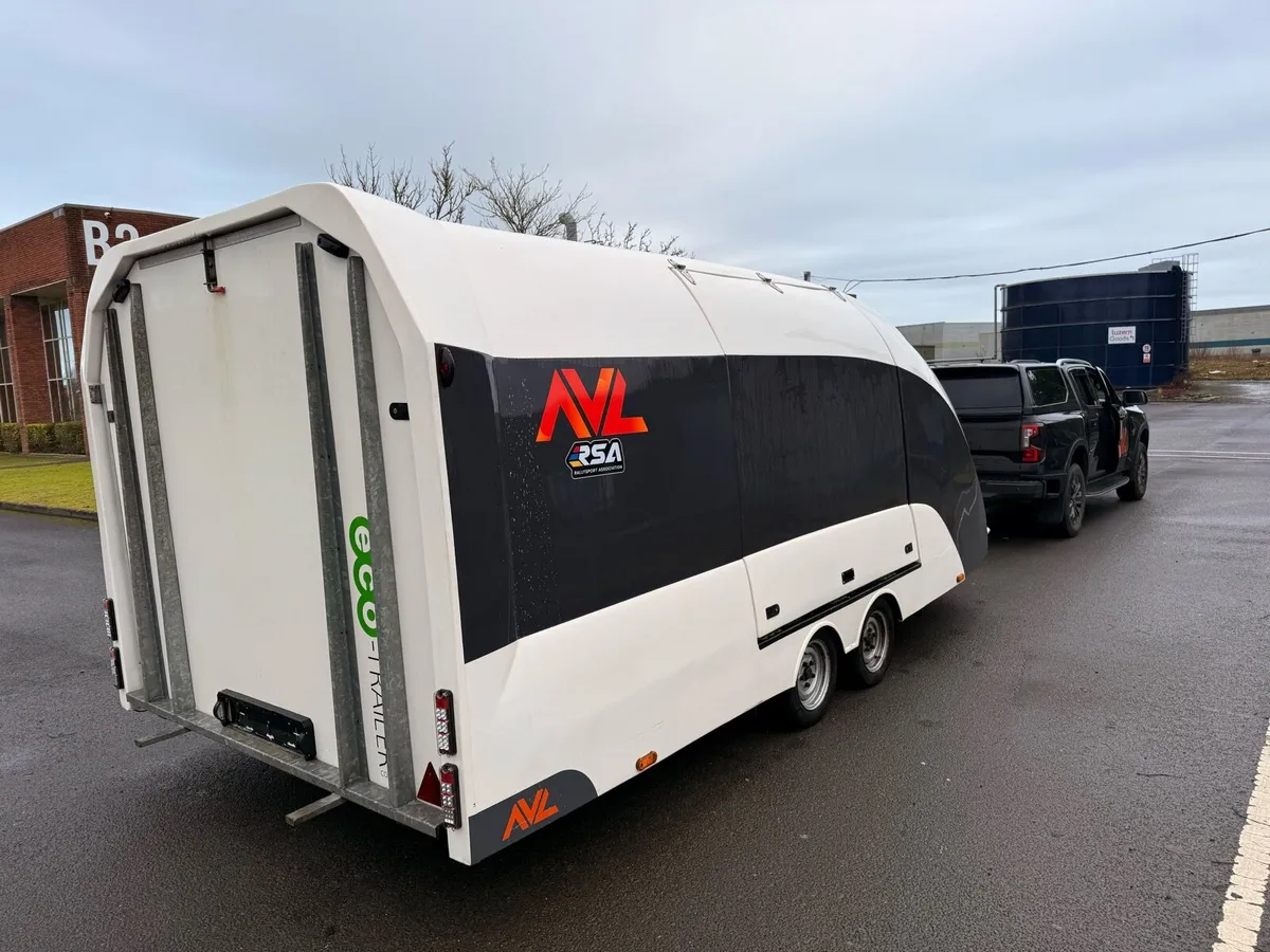 Race Shuttle For Sale - Image 4