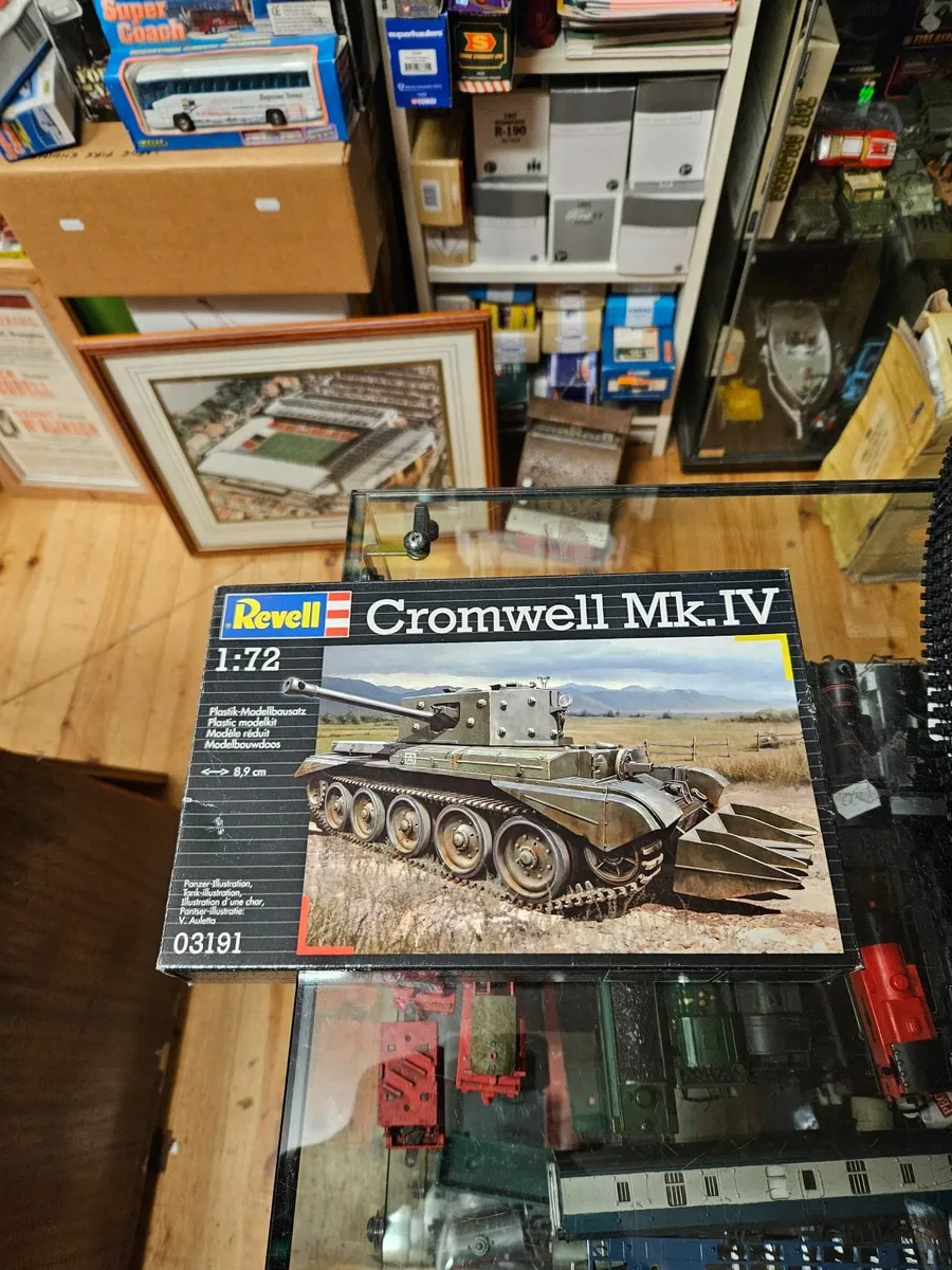 Airfix Revell British WW2 Cromwell Tank