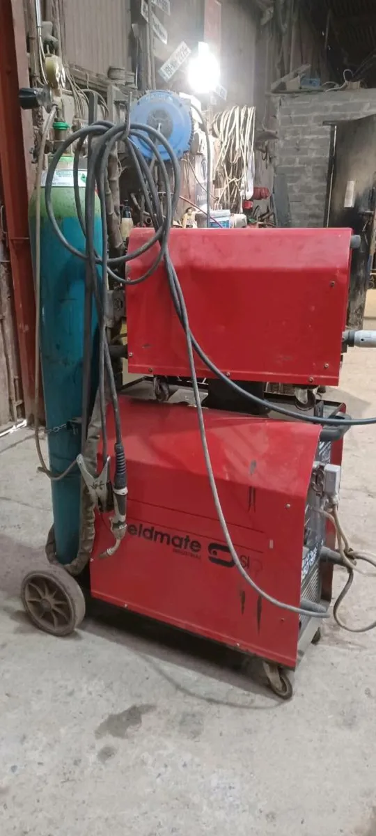 Mig welder - Image 1