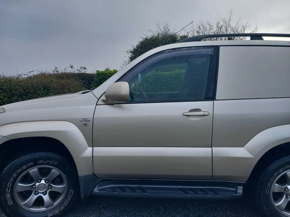 Toyota Landcruiser 3.0 - Image 2