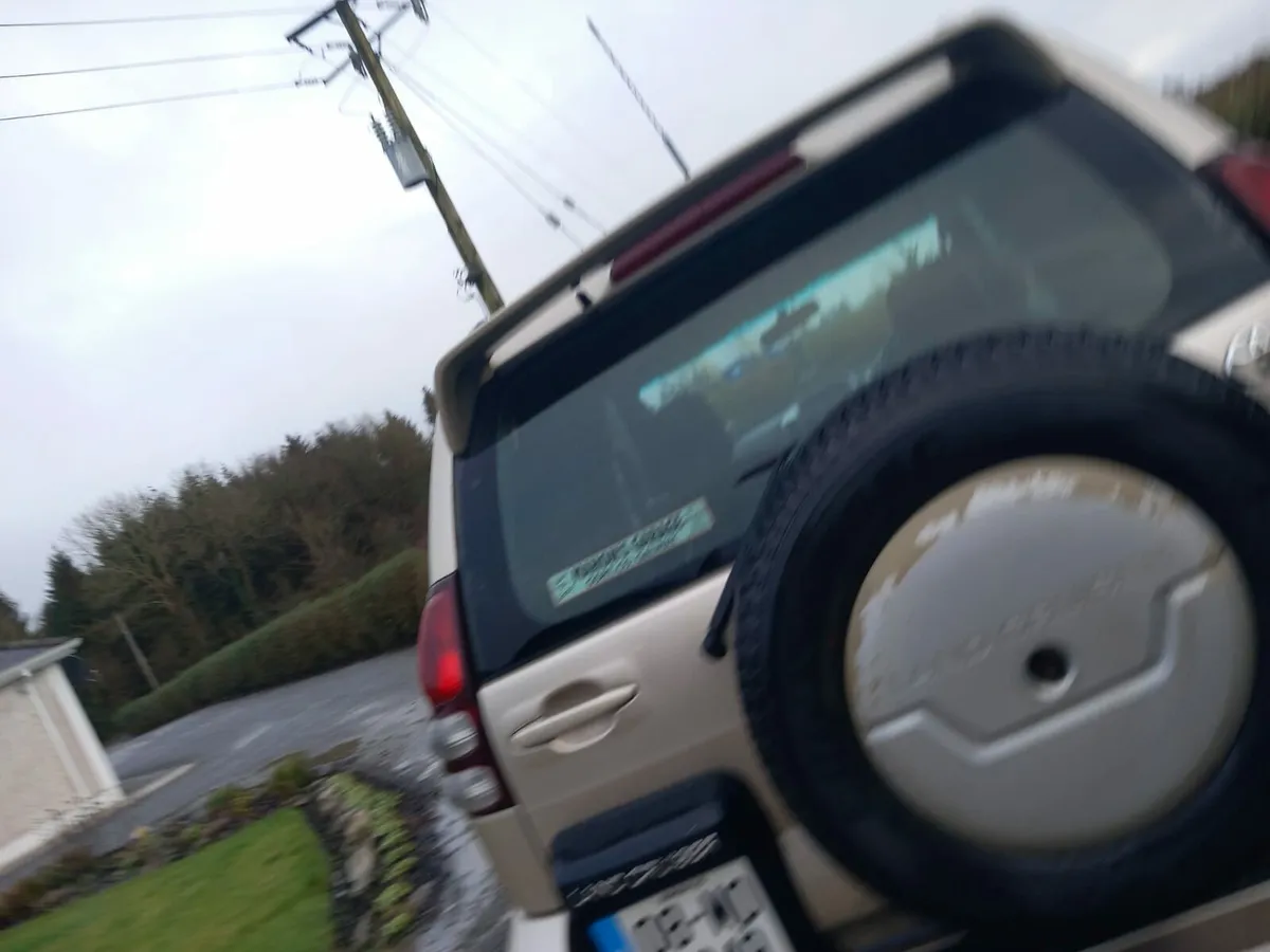 Toyota Landcruiser 3.0 - Image 4