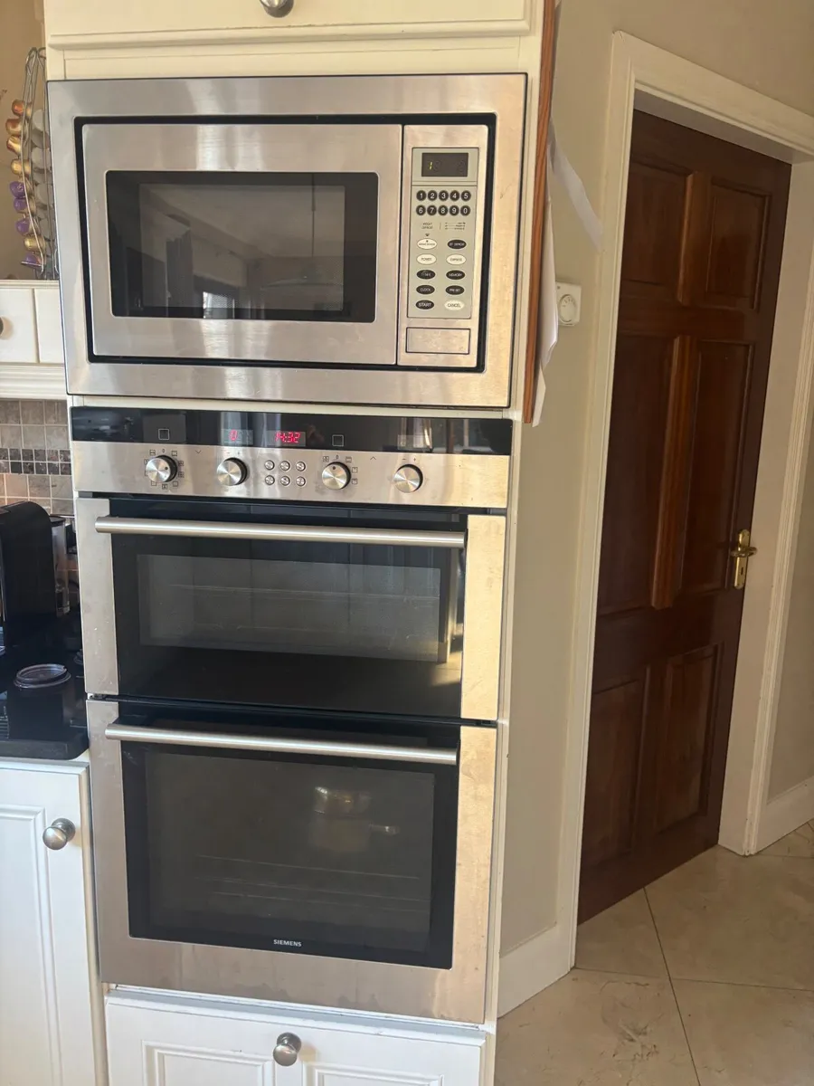 Kitchen units and appliances - Image 3