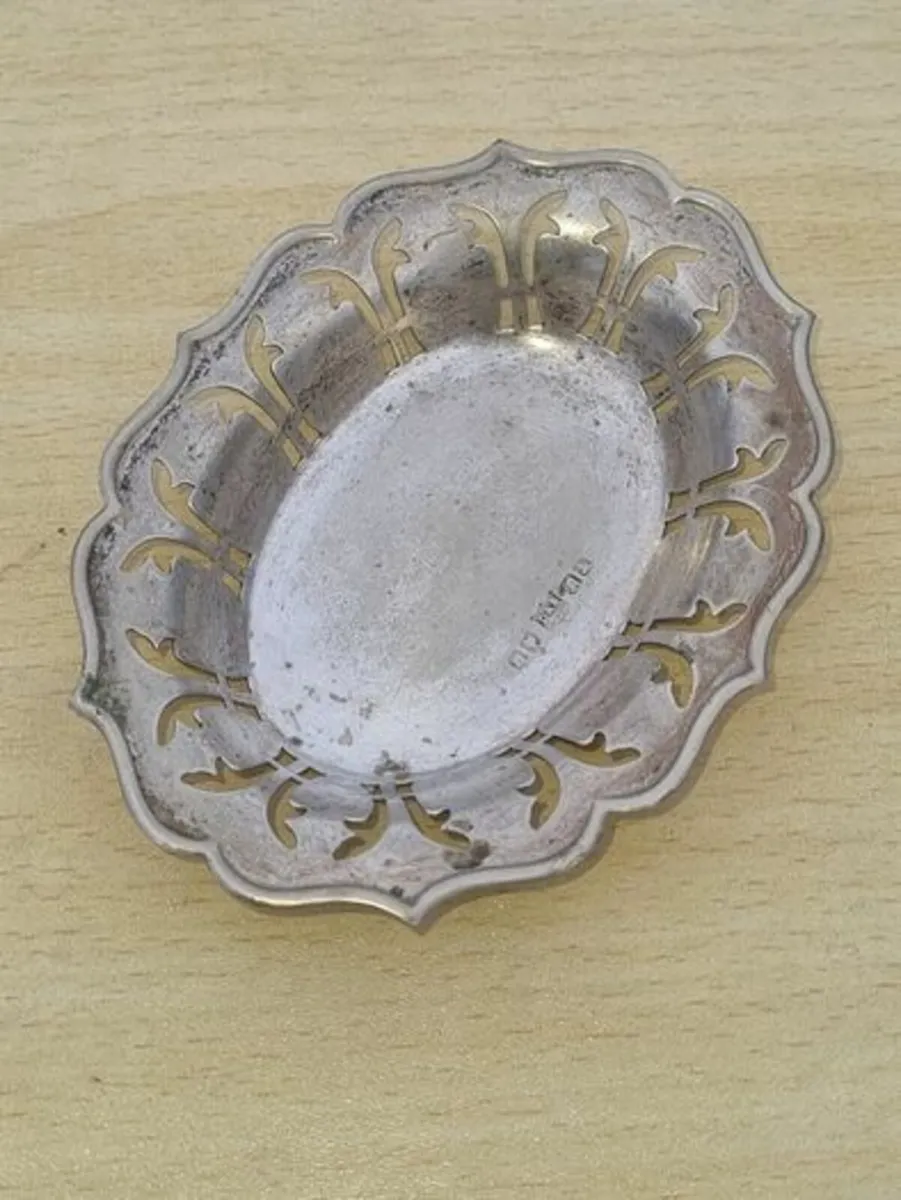 Small, oval trinket tray - Image 2