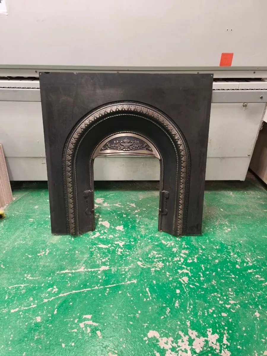 Fireplace insert - Image 1