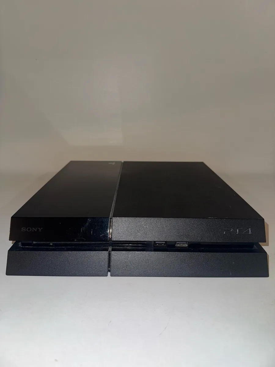 Playstation 4 - Image 2