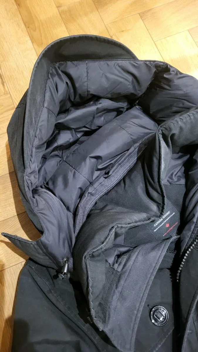 Canada Goose Selkirk Parka - Image 3