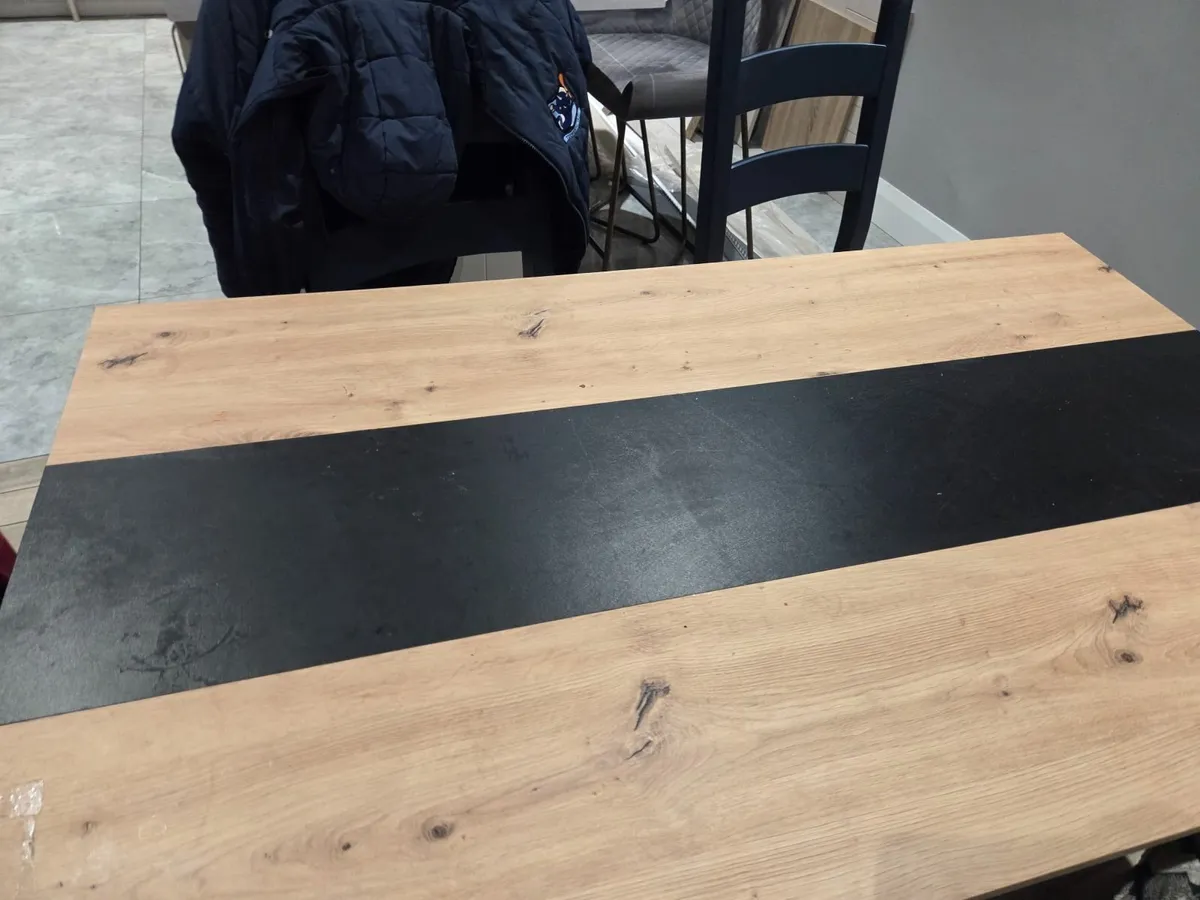 Kitchen table and chairs - Image 4