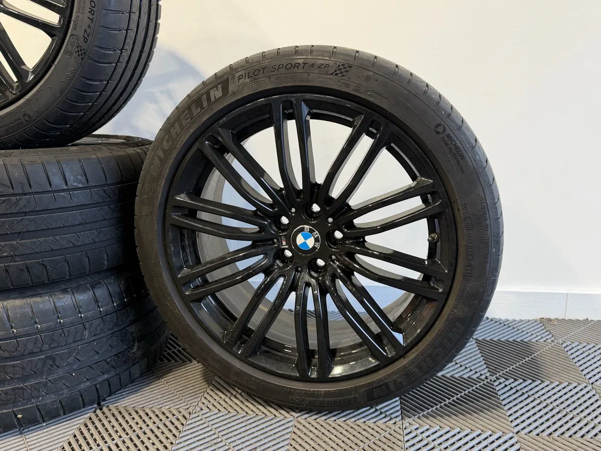19” GENUINE BMW ALLOYS - Image 3
