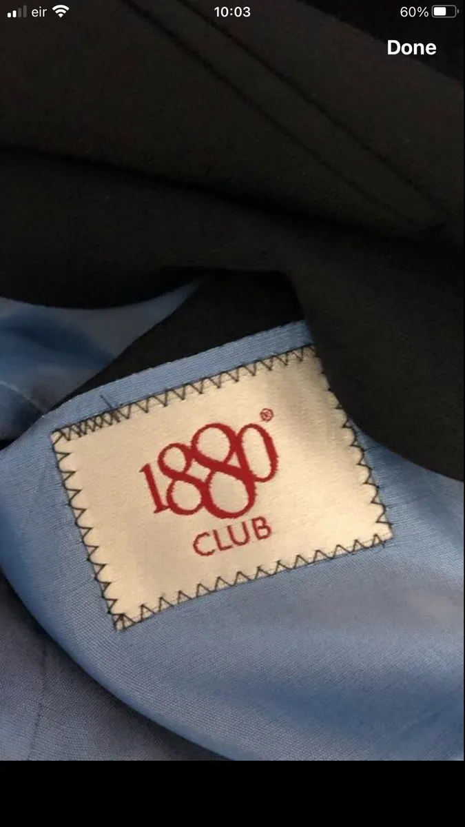 Boys suit age 5 €30 - Image 3