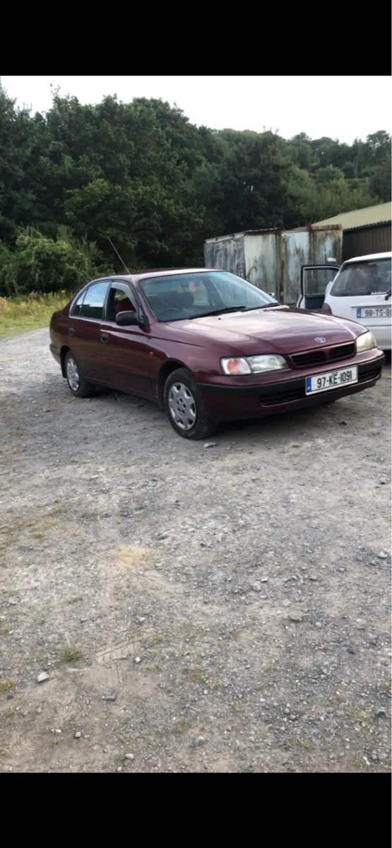 Toyota Carina E 2.0 D-Turbo - Image 1