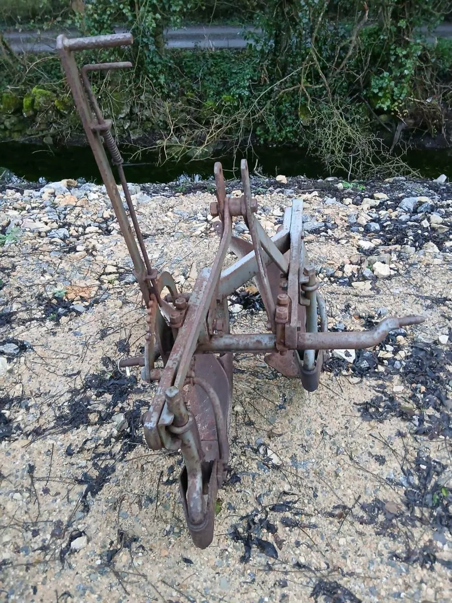 Ferguson 2 furrow plough - Image 4