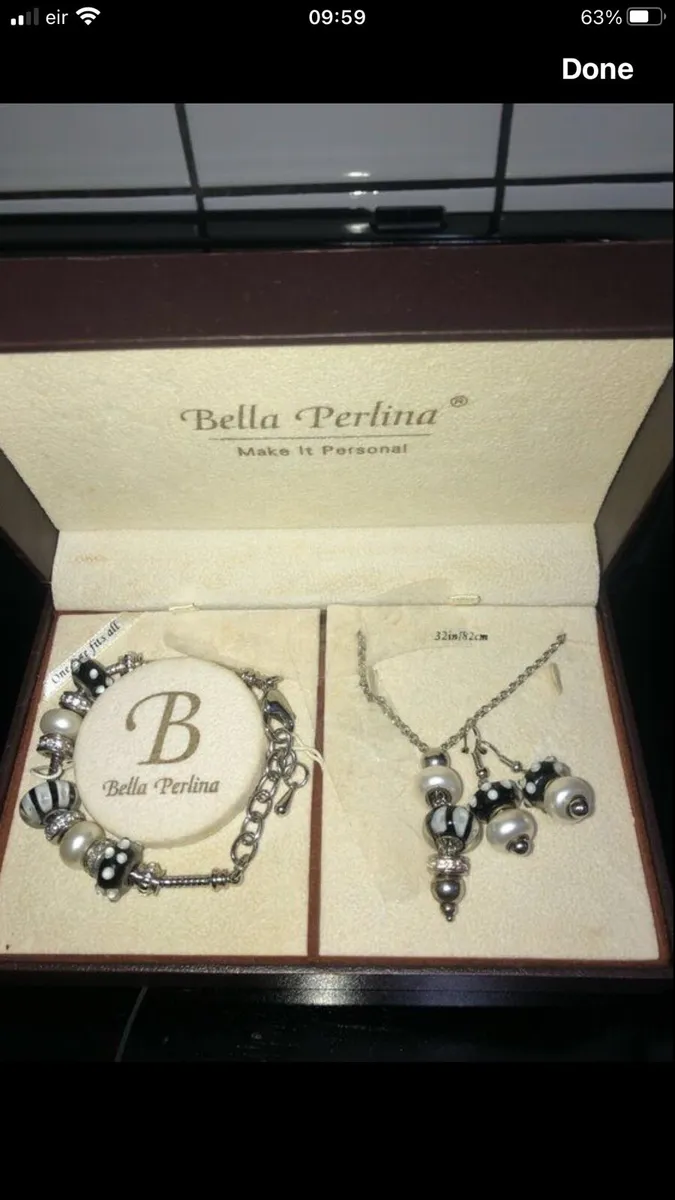 Ladies new jewellery set €30 - Image 1