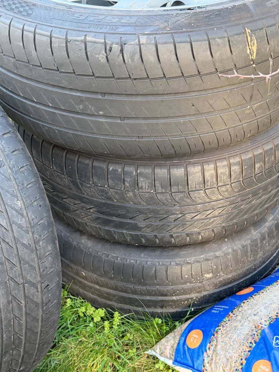 2022 Rangrover sport genuine alloy wheels - Image 2